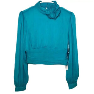 LIVE 4 TRUTH High Neck Blouse